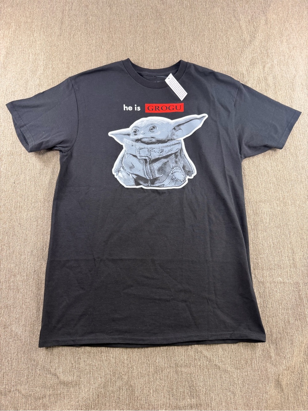 NWT Star Wars The Mandalorian "He is Grogu" Graphic T-Shirt Medium